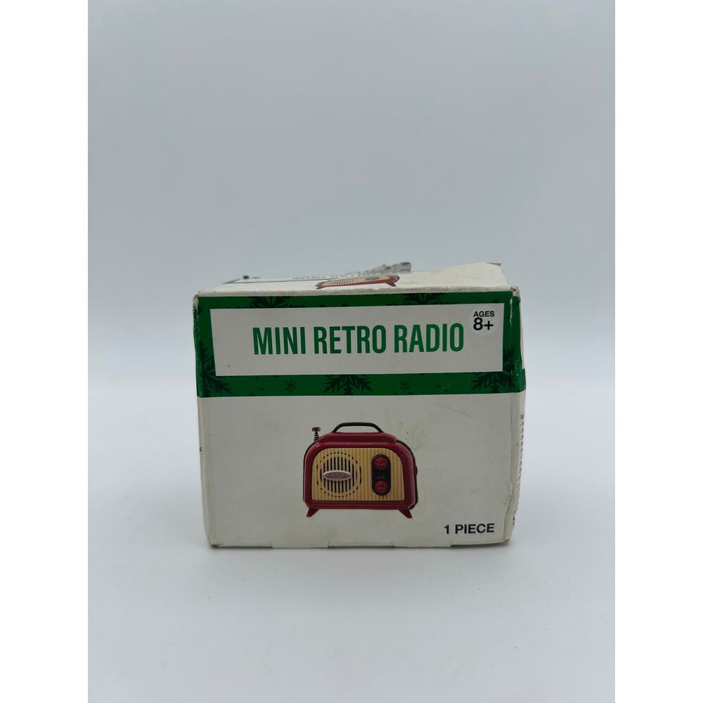 Mini Retro Radio Portable AM/FM Desk Radio Vintage Style NEW In Box Walgreens